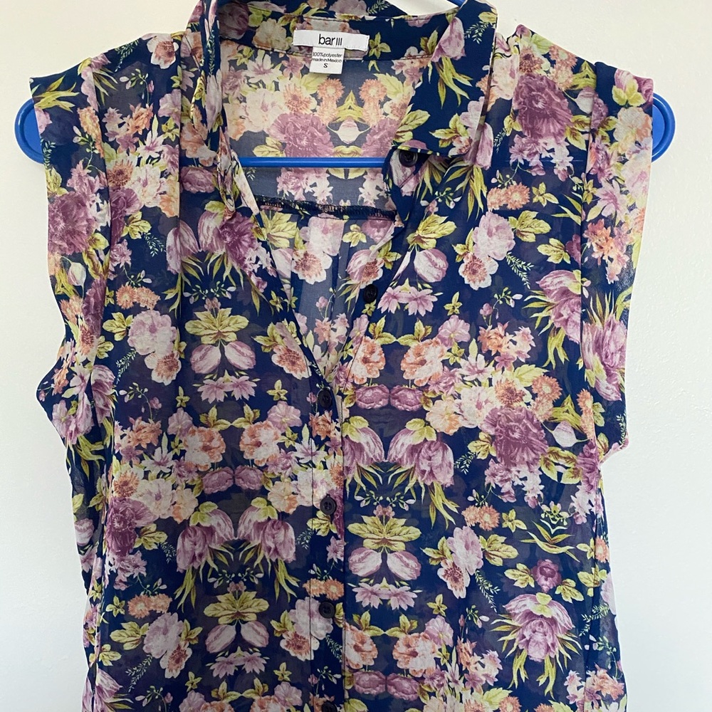 Bar III BLUE FLORAL TOP small